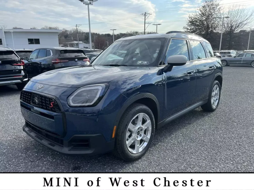 2025 Mini Cooper S ALL4 photo 1