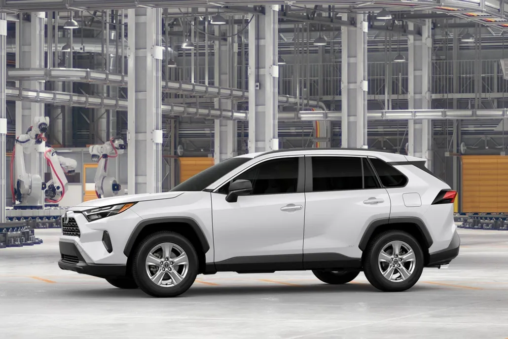 2025 Toyota RAV4 Hybrid LE photo 1