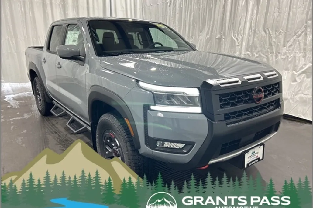 2025 Nissan Frontier PRO-4X photo 1