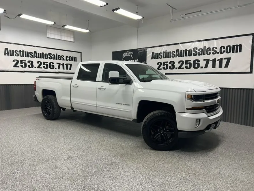 2017 Chevrolet Silverado 1500 LT Z71 photo 1