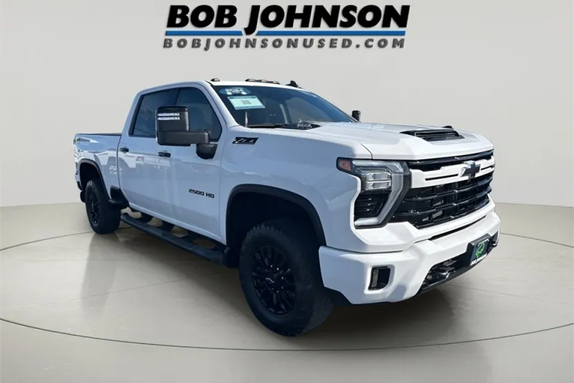 2024 Chevrolet Silverado 2500HD LT photo 1