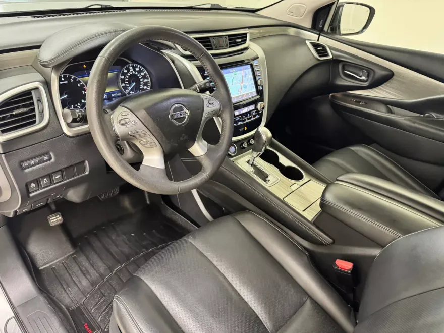 2017 Nissan Murano Platinum photo 1