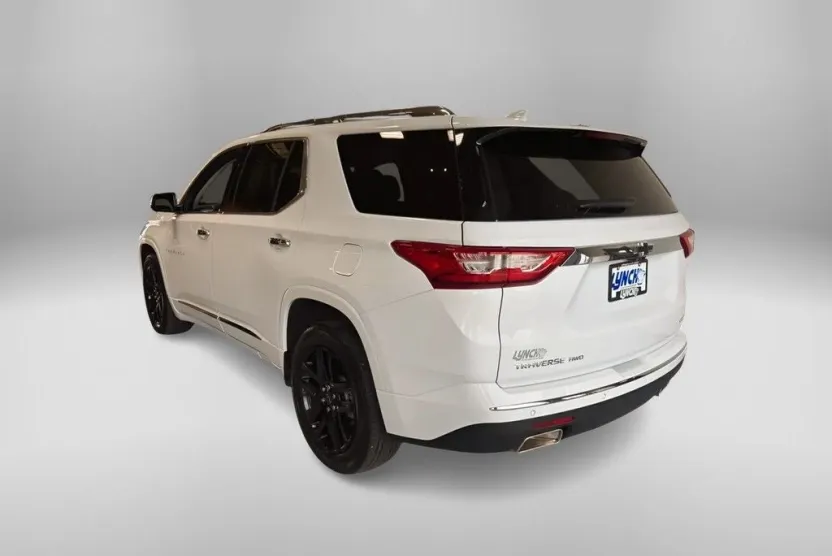 2020 Chevrolet Traverse Premier photo 1