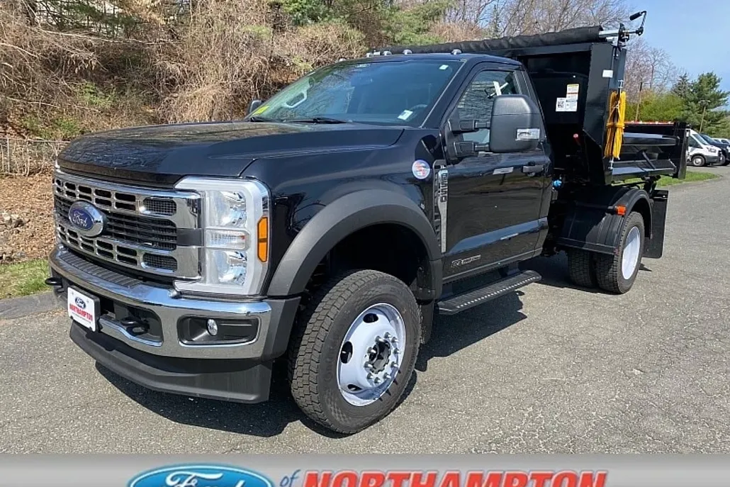 2024 Ford F-550 XL photo 1