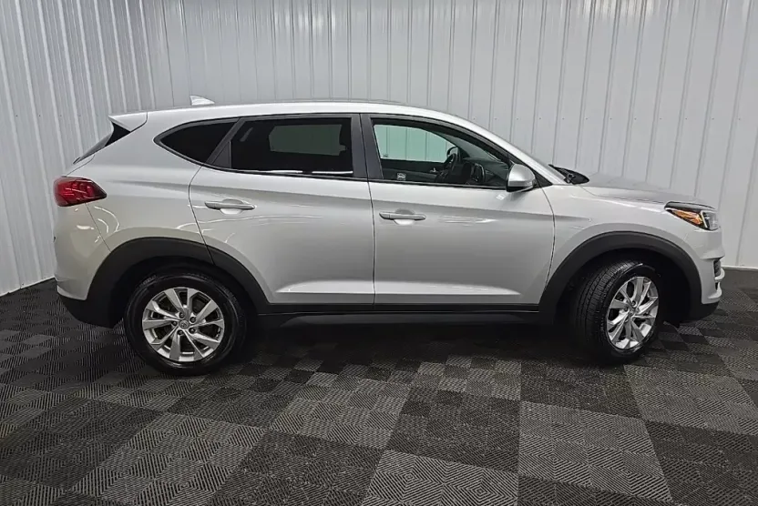 2019 Hyundai Tucson SE photo 1