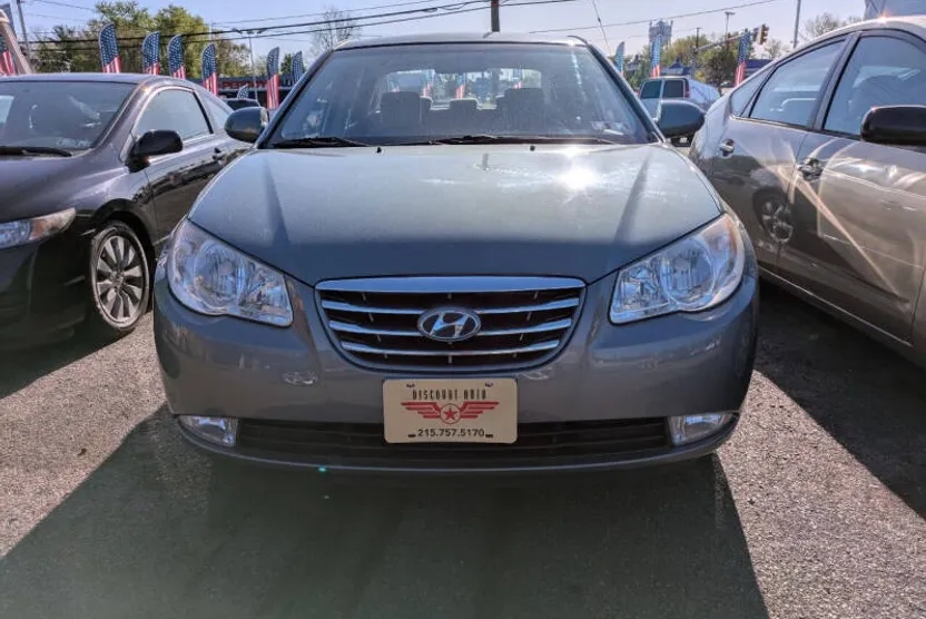 2010 Hyundai Elantra Blue GLS SE photo 1