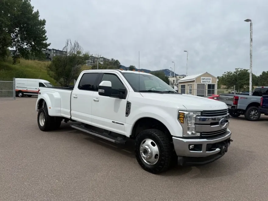 2019 Ford F-350 photo 1