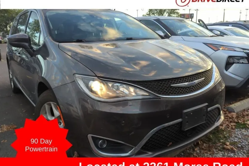 2018 Chrysler Pacifica Touring Plus photo 1