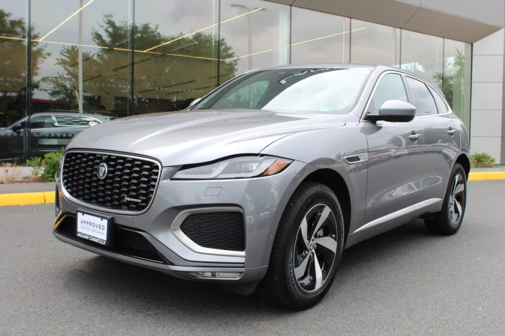 2025 Jaguar F-PACE P250 R-Dynamic S photo 1