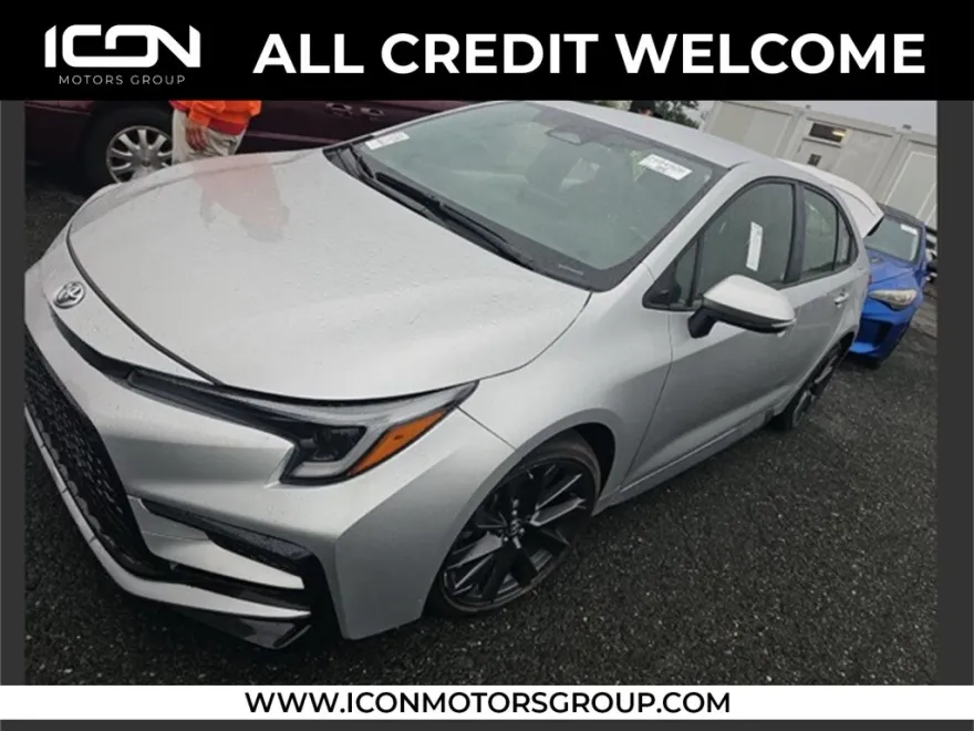 2024 Toyota Corolla SE photo 1