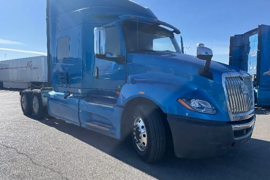 2020 International LT625 LT photo 1