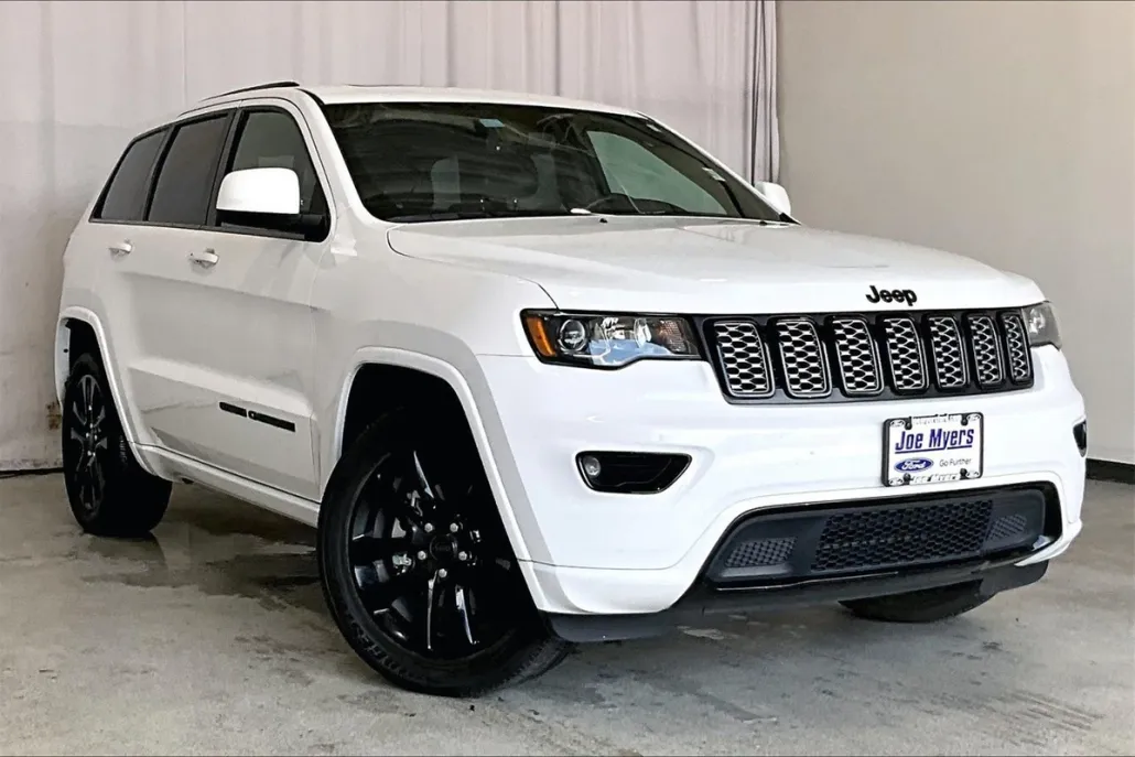 2020 Jeep Grand Cherokee Altitude photo 1