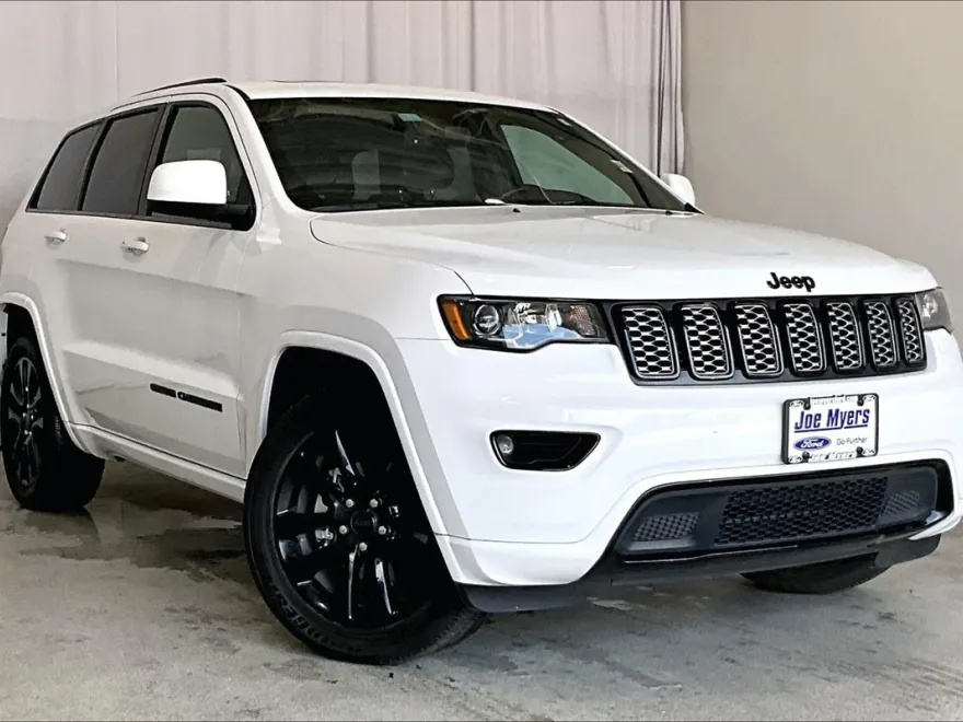 2020 Jeep Grand Cherokee Altitude photo 1