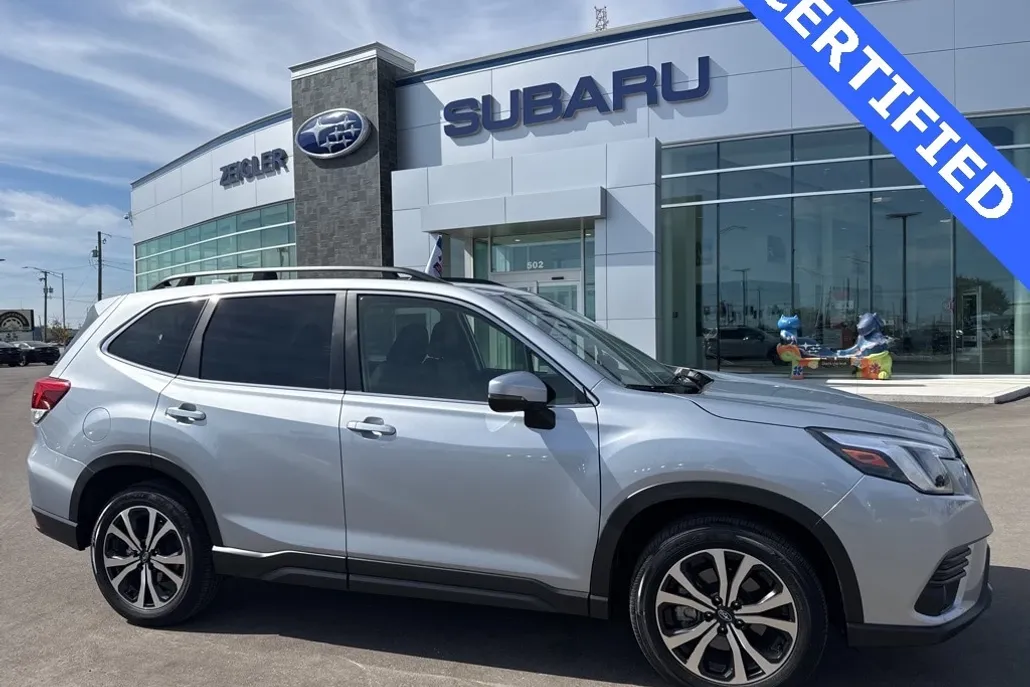 2023 Subaru Forester Limited photo 1