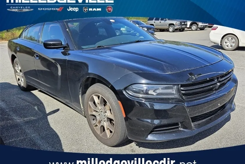 2016 Dodge Charger SXT photo 1