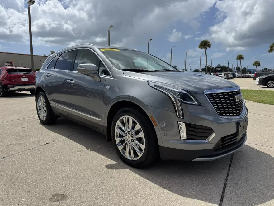 2022 Cadillac XT5 Premium Luxury photo 1