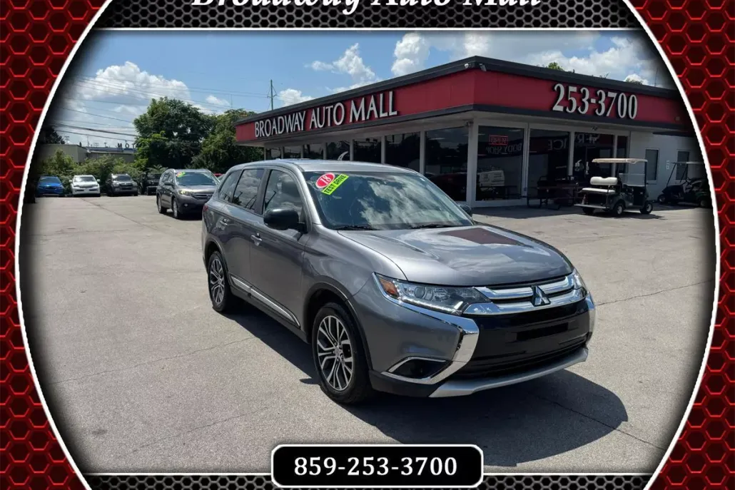 2018 Mitsubishi Outlander SEL S-AWC photo 1