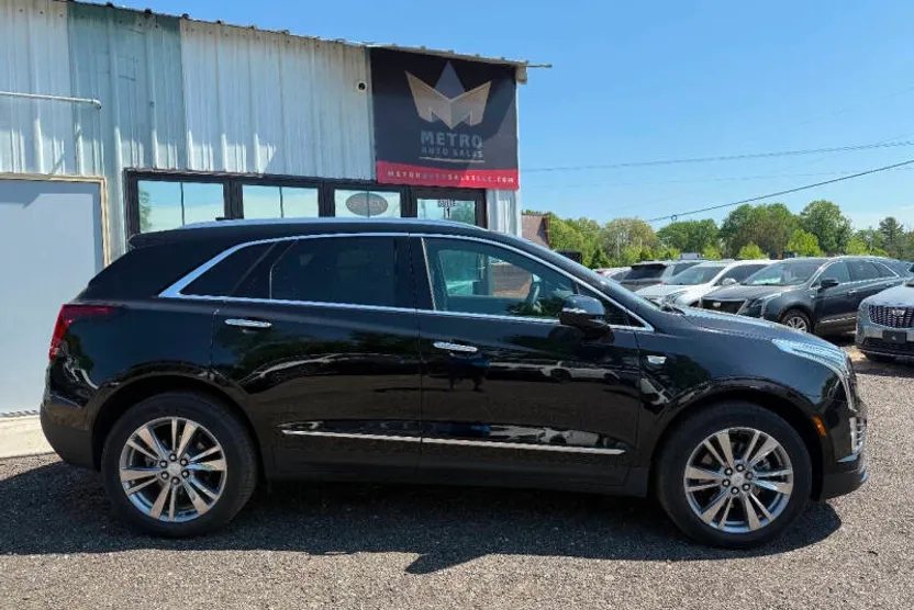 2023 Cadillac XT5 Premium Luxury photo 1