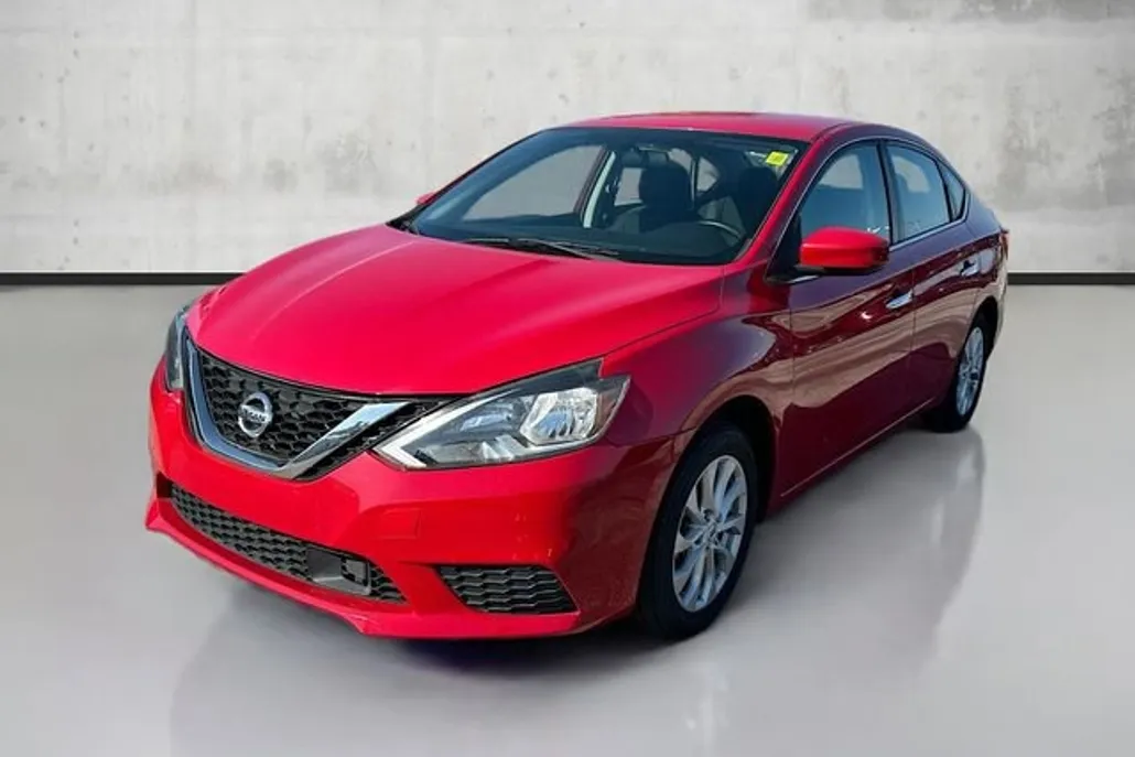 2018 Nissan Sentra SV photo 1