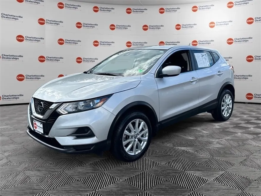 2022 Nissan Rogue Sport S photo 1