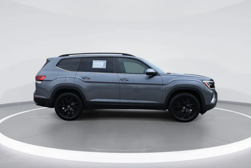 2025 Volkswagen Atlas SE Technology photo 1