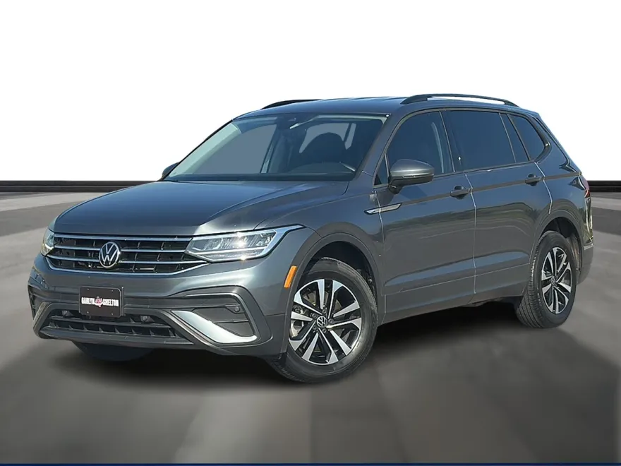 2023 Volkswagen Tiguan S photo 1