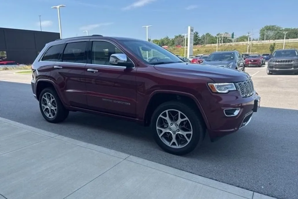 2020 Jeep Grand Cherokee Overland photo 1