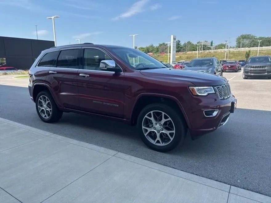 2020 Jeep Grand Cherokee Overland photo 1