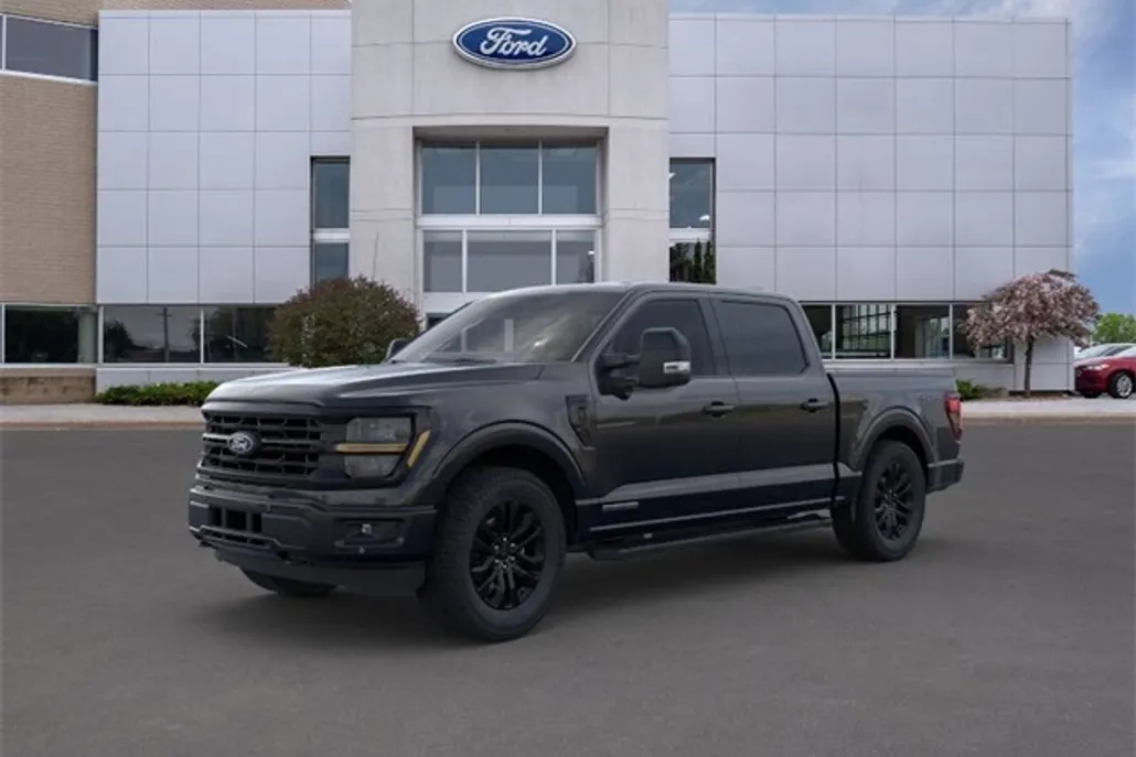 2025 Ford F-150 XLT photo 1