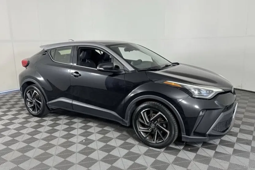 2020 Toyota C-HR Limited photo 1