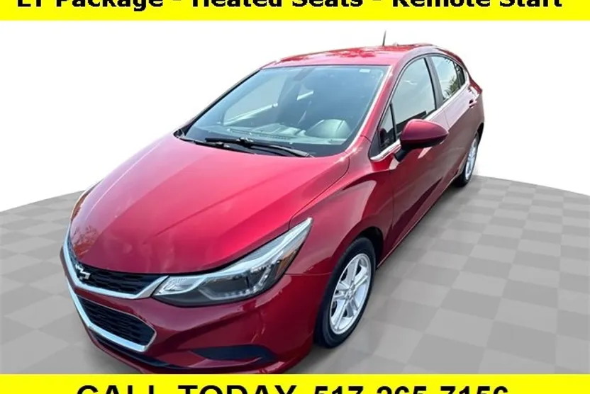 2018 Chevrolet Cruze LT photo 1