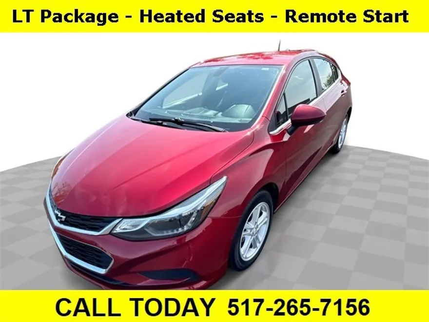 2018 Chevrolet Cruze LT photo 1