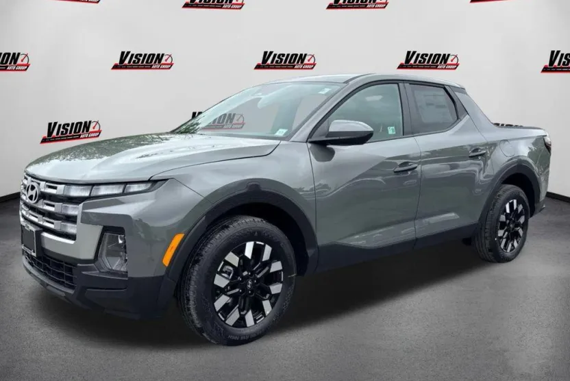 2025 Hyundai Santa Cruz SE photo 1