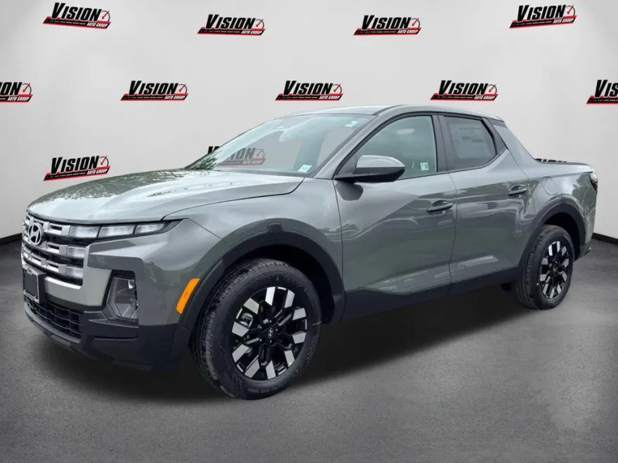 2025 Hyundai Santa Cruz SE photo 1