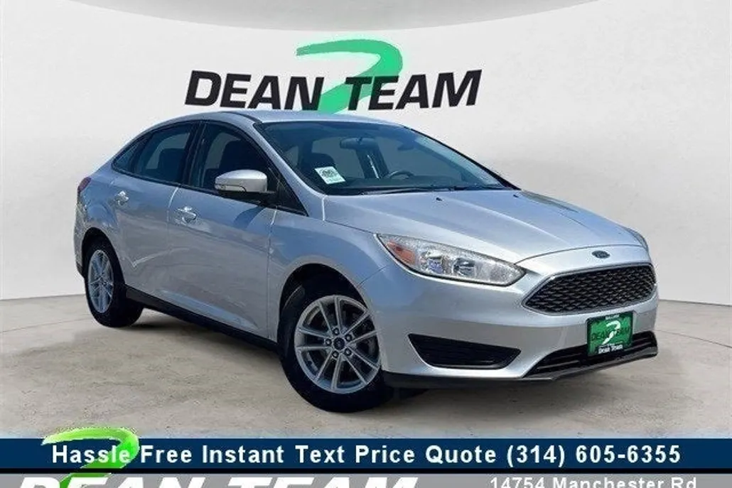 2017 Ford Focus SE photo 1