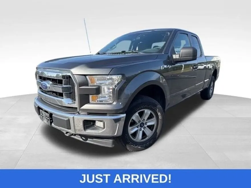 2017 Ford F-150 XLT photo 1