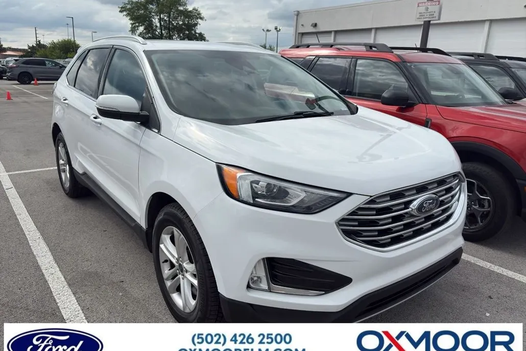 2019 Ford Edge SEL photo 1