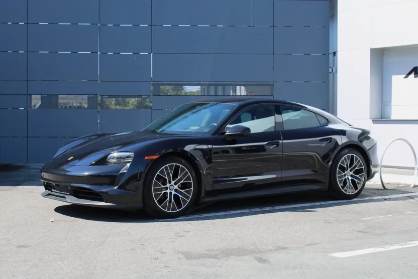 2024 Porsche Taycan Base photo 1