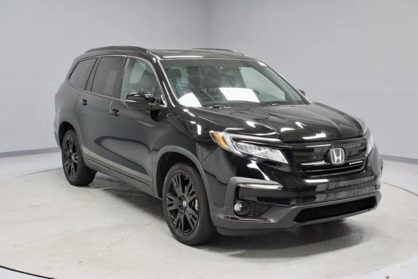 2022 Honda Pilot Black Edition photo 1