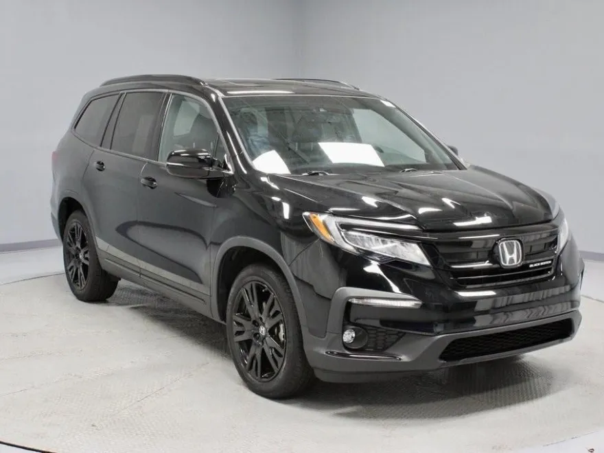 2022 Honda Pilot Black Edition photo 1
