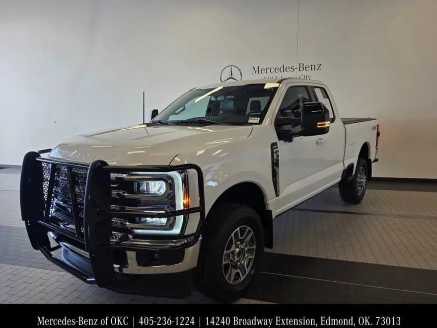 2024 Ford F-350 Lariat photo 1