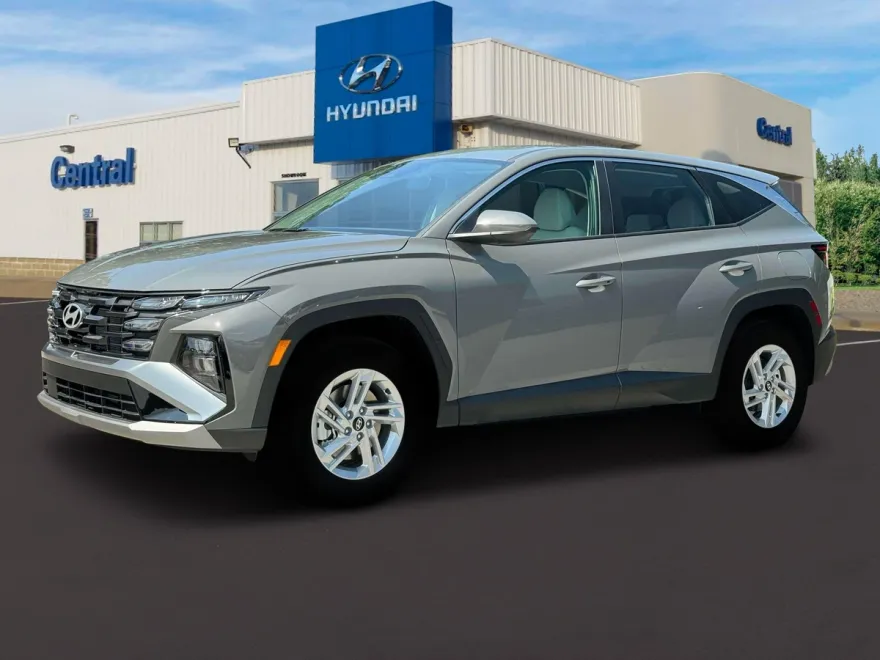 2026 Hyundai Tucson SE photo 1