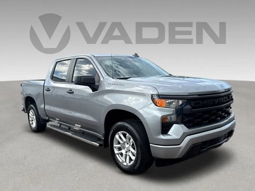 2024 Chevrolet Silverado 1500 Custom photo 1