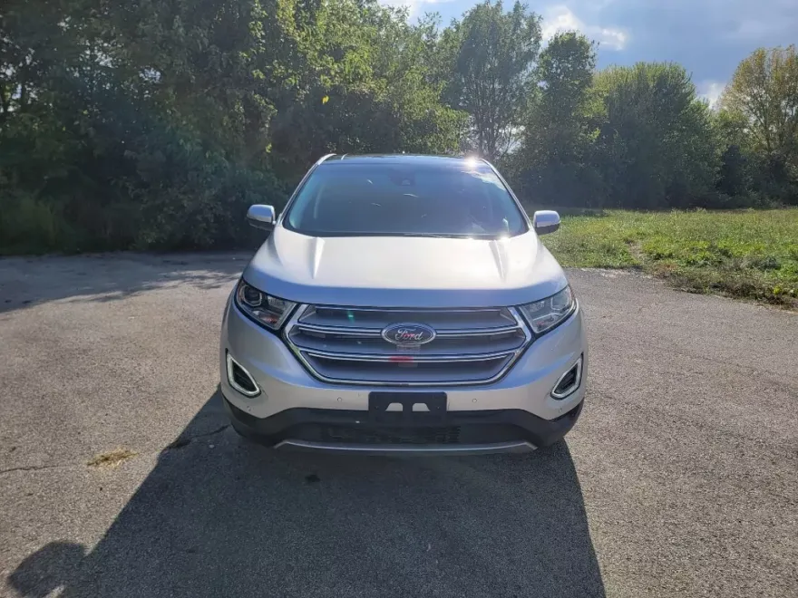 2018 Ford Edge Titanium photo 1