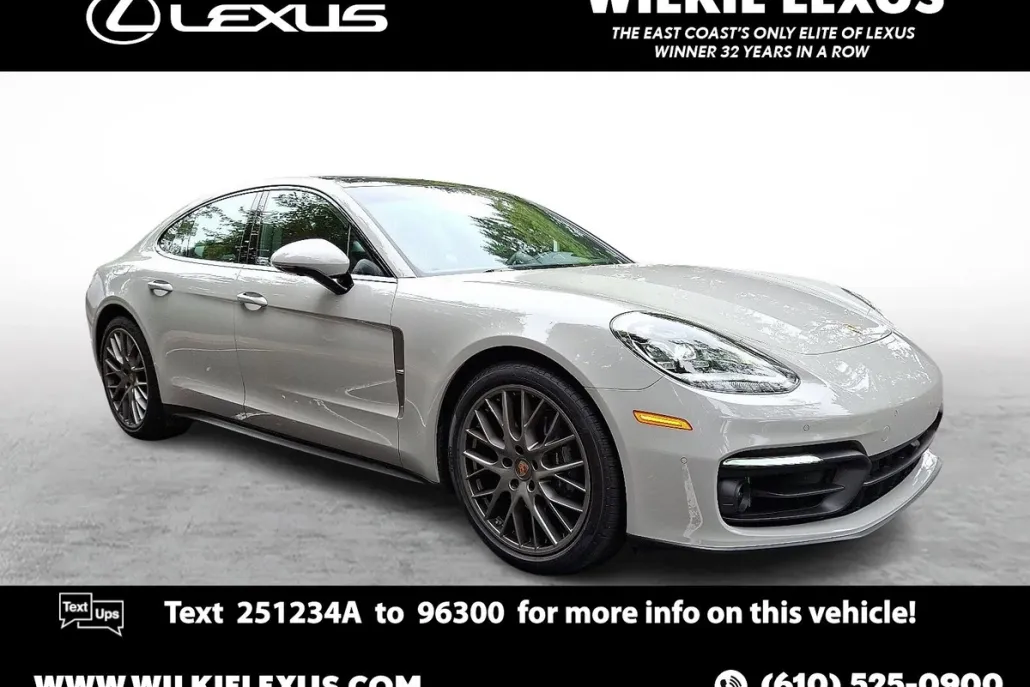 2023 Porsche Panamera 4 Platinum photo 1