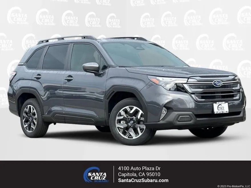 2025 Subaru Forester Premium photo 1
