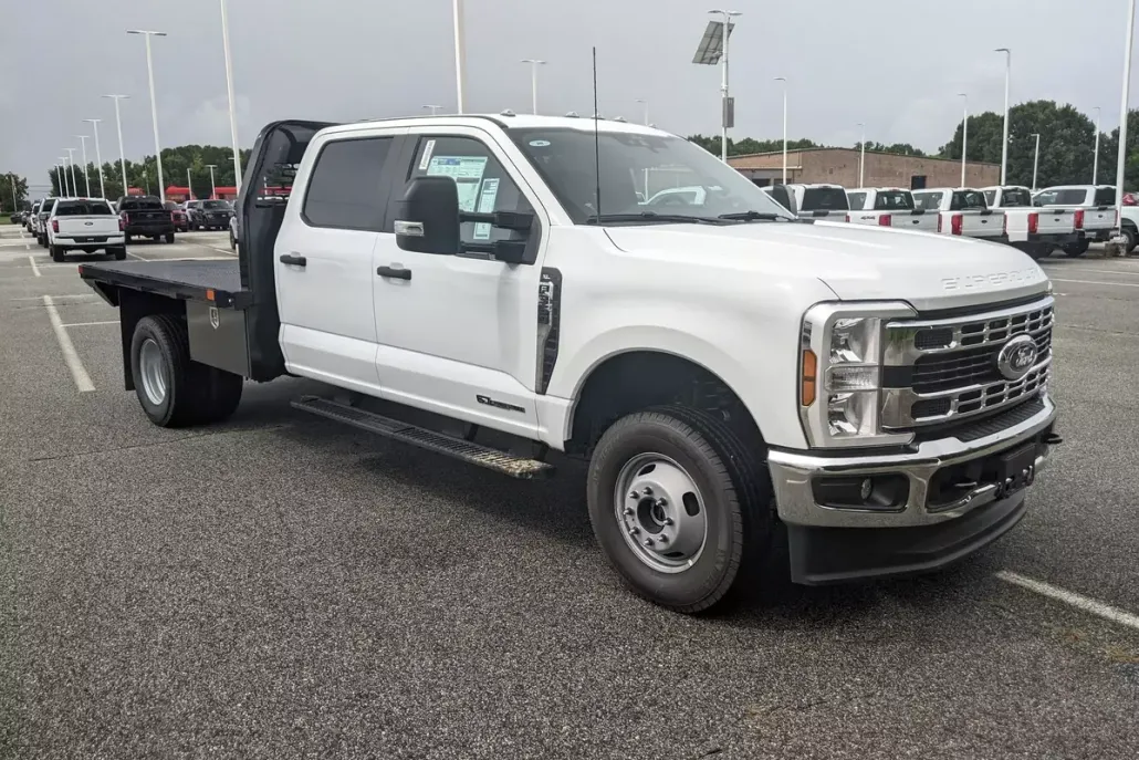 2025 Ford F-350 XL photo 1