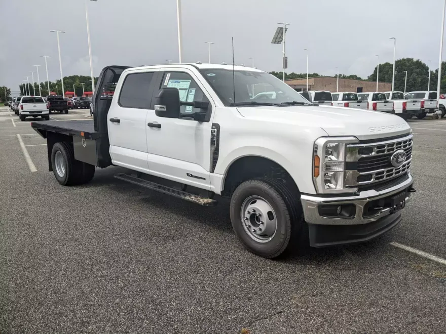 2025 Ford F-350 XL photo 1