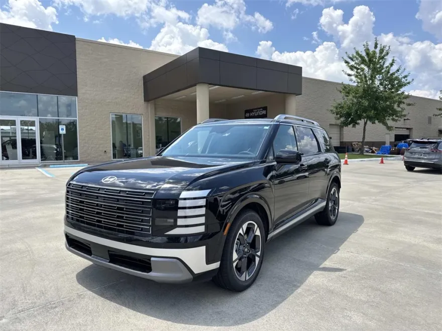 2026 Hyundai Palisade Limited photo 1