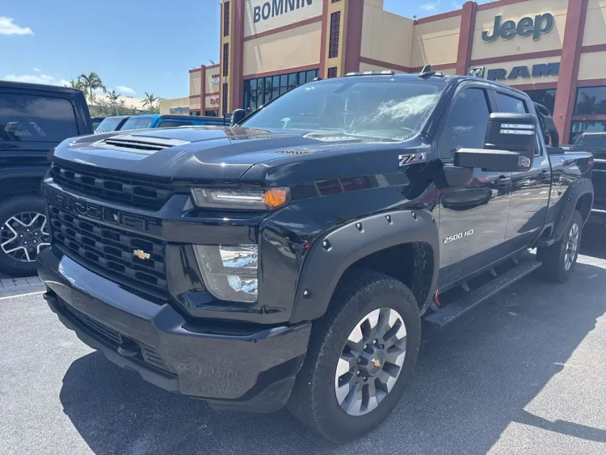 2021 Chevrolet Silverado 2500HD Custom photo 1